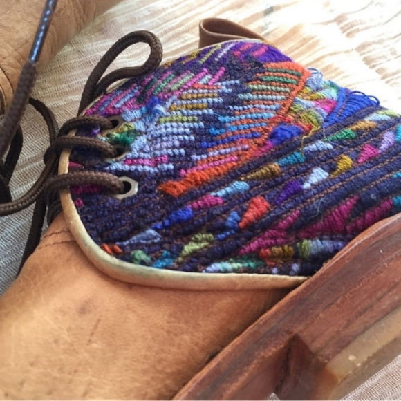 Absolutely Incredible Vintage Embroidered Ankle Boots from Guatemala - Picture 7 of 8